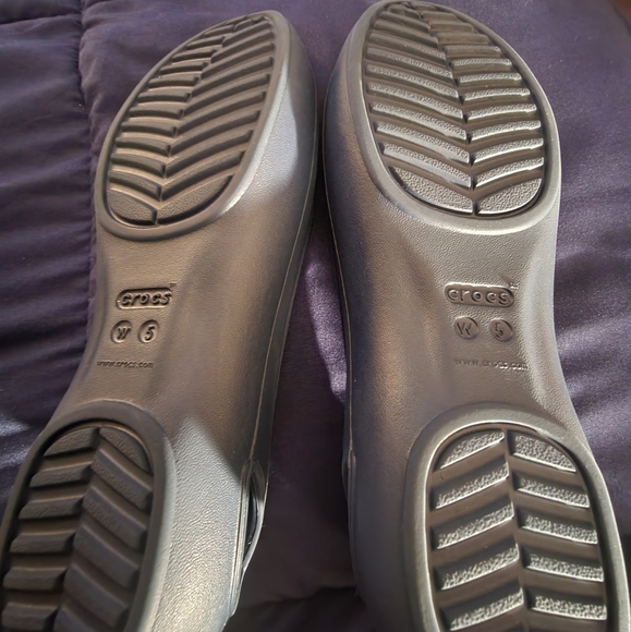 Women's Croc slip-on shoes - Picture 4 of 5